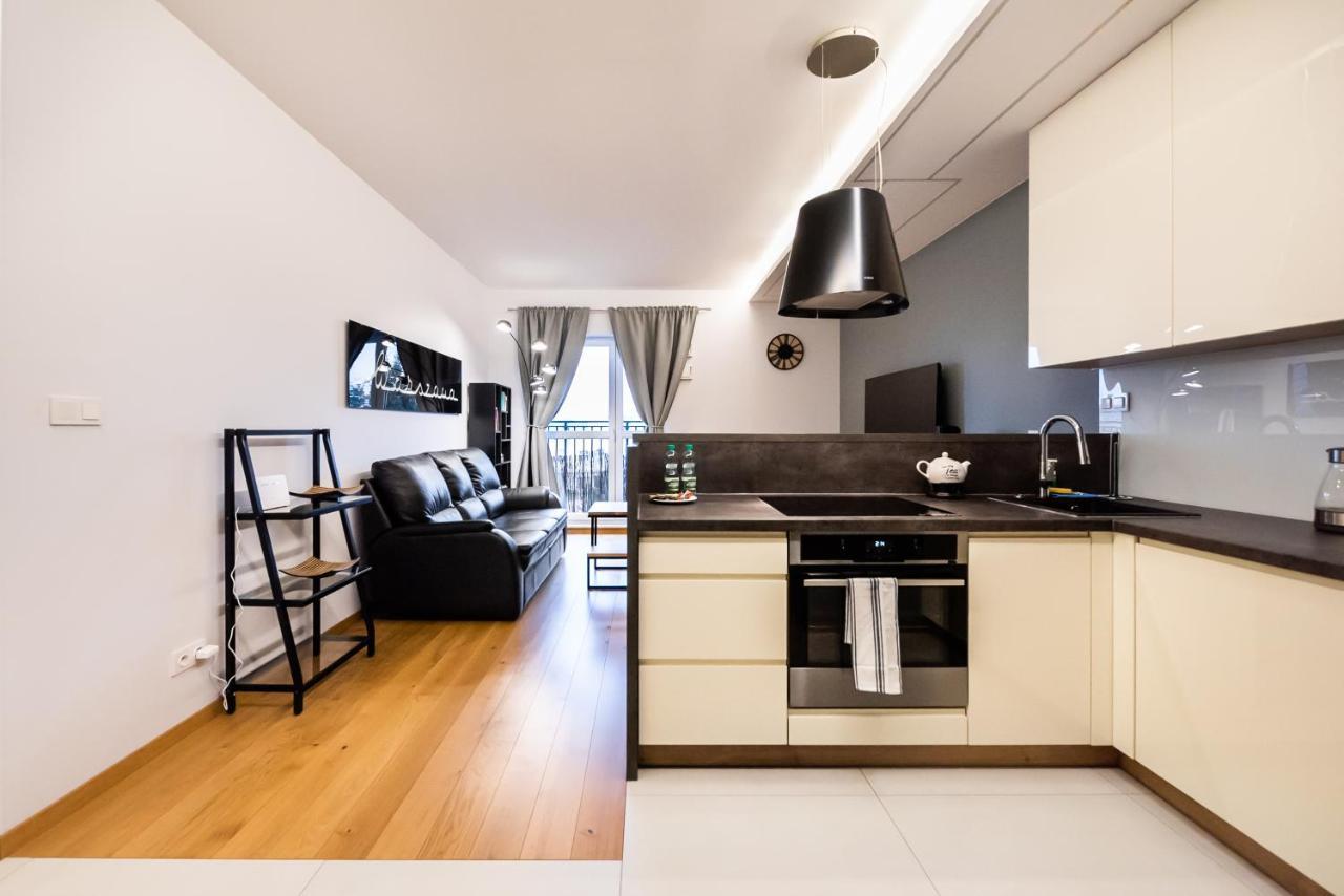 Bakalarska Modern Apartment وارسو المظهر الخارجي الصورة