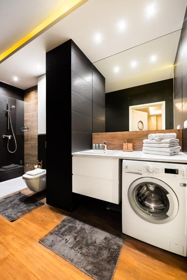 Bakalarska Modern Apartment وارسو المظهر الخارجي الصورة